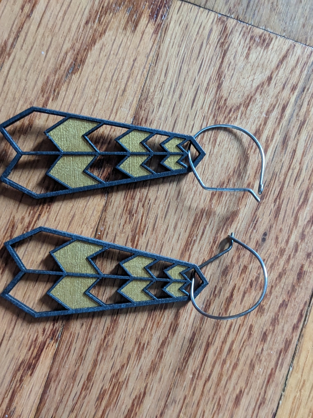 Geometric Arrow Wooden Drop Earrings in Black And Gold